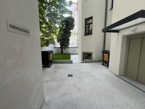 Innenhof nach der Sanierung